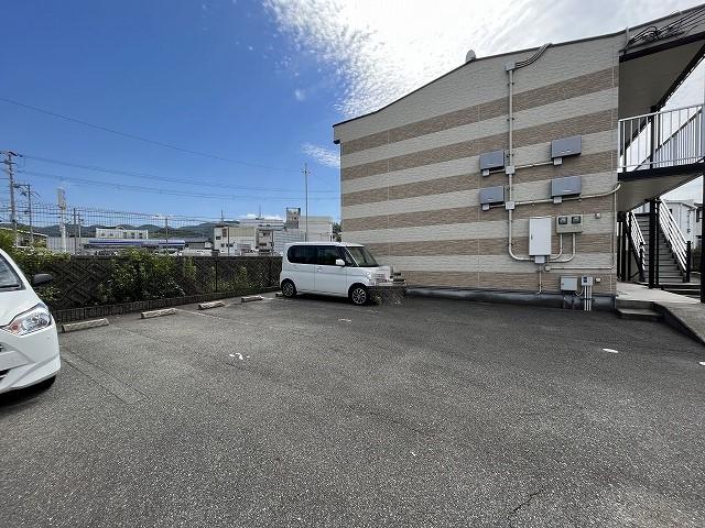 箱作ウエスト(31540)の外観・駐車場イメージ1枚目