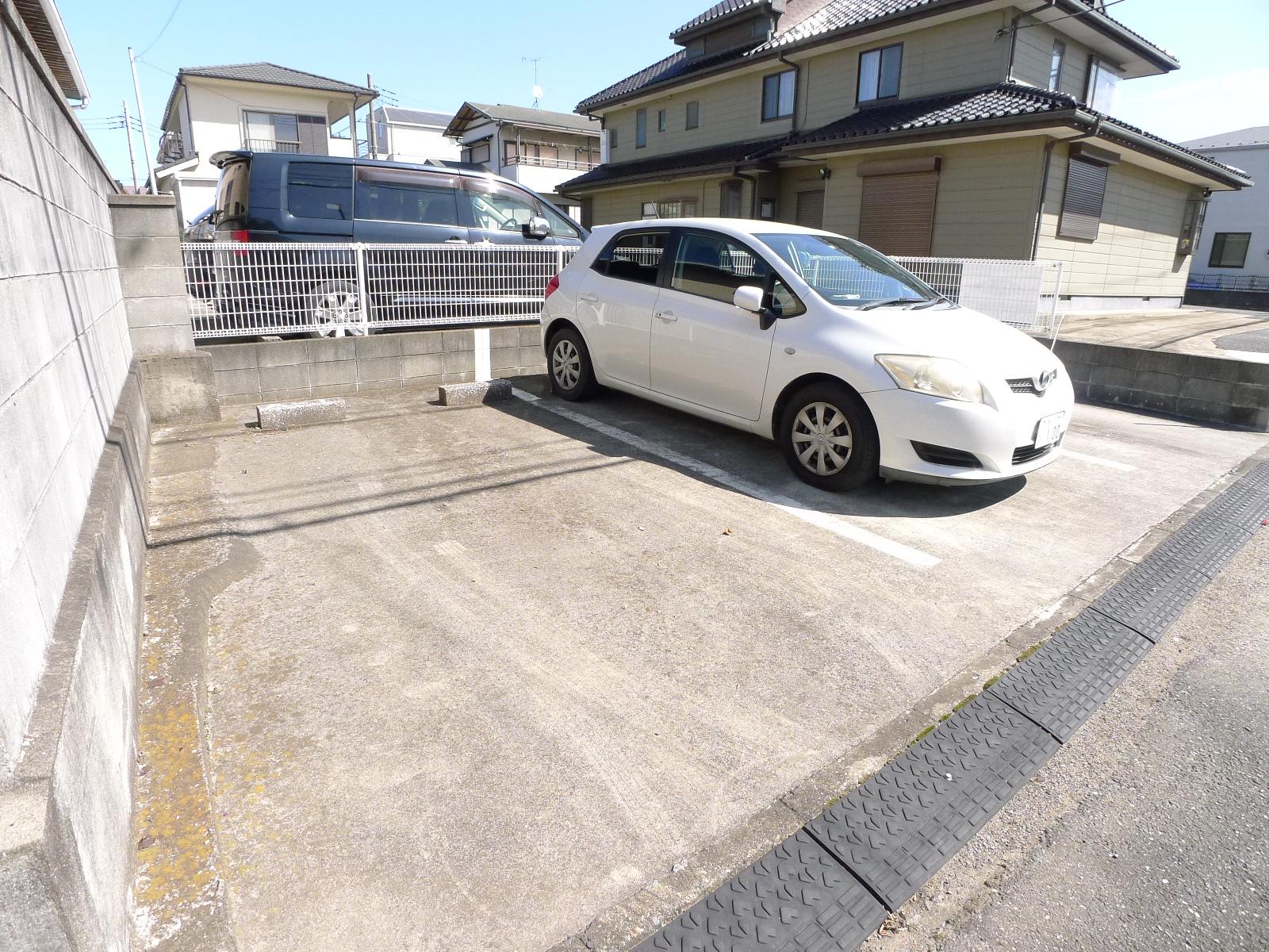 仲原Ａ駐車場の外観・駐車場イメージ3枚目