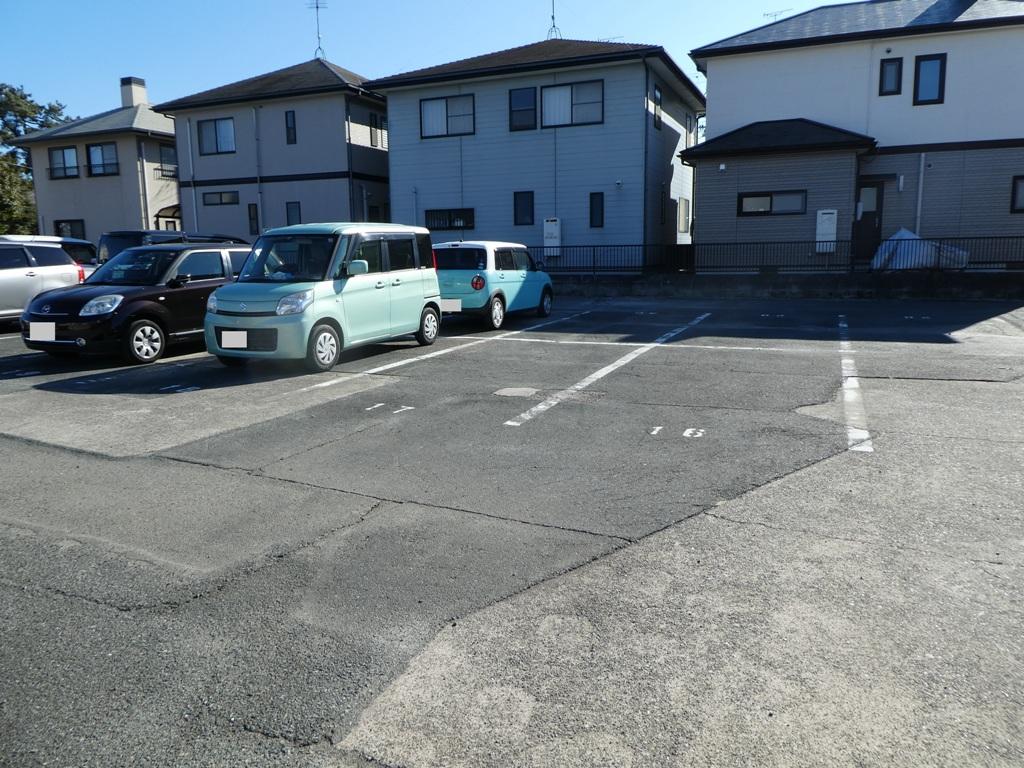 中島３丁目駐車場の外観・駐車場イメージ2枚目