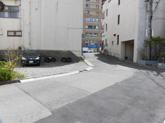 横塚月極駐車場の外観・駐車場イメージ3枚目