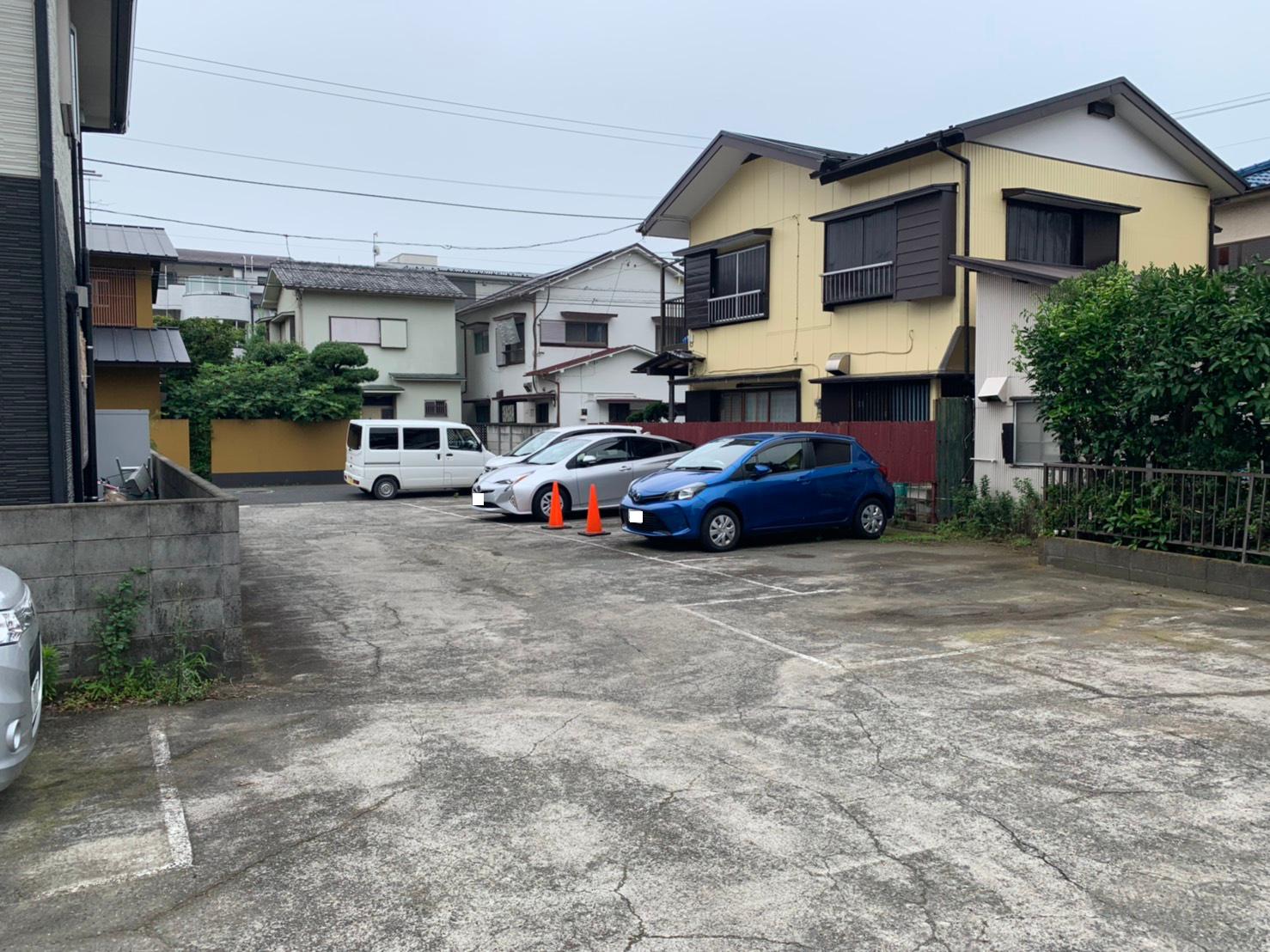 和田八重咲町月極駐車場の外観・駐車場イメージ3枚目