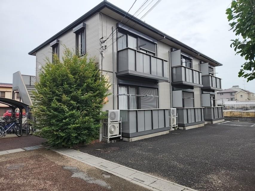 志木市中宗岡2丁目駐車場(シャオリーシャン参番館)の外観・駐車場イメージ1枚目