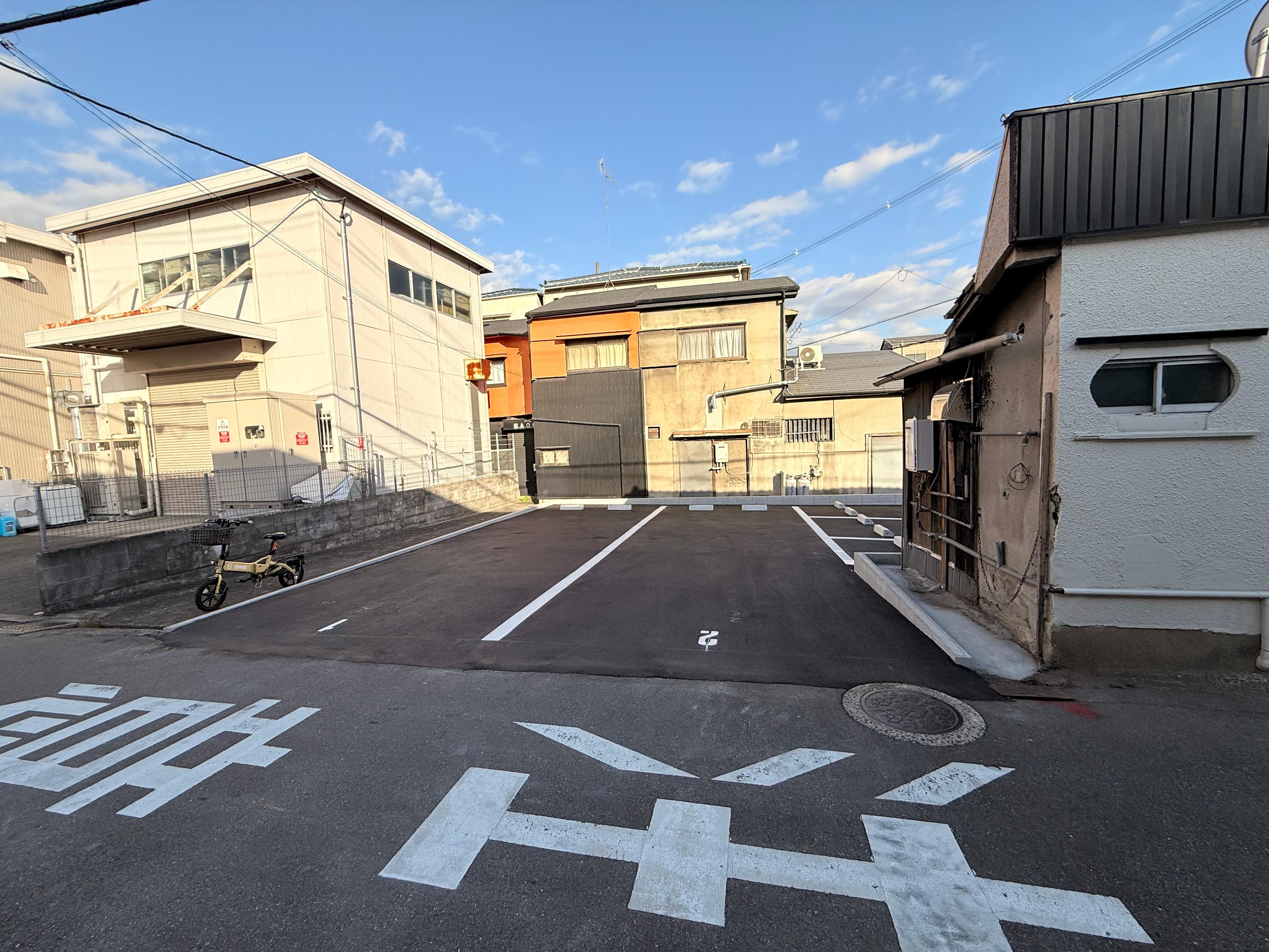 楠町モータープールの外観・駐車場イメージ2枚目