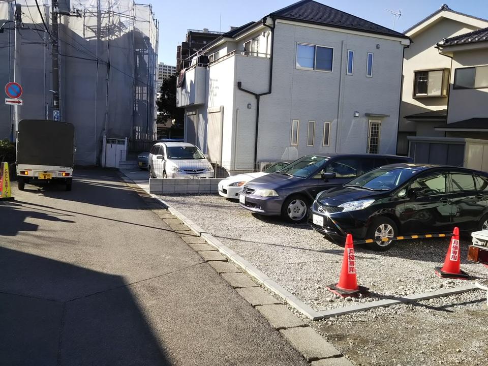 市川２丁目第３の外観・駐車場イメージ1枚目