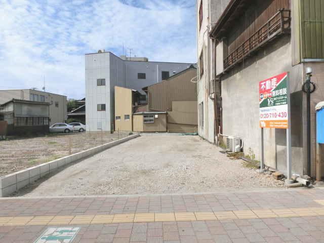 ワイズ・栄 第1駐車場の外観・駐車場イメージ2枚目