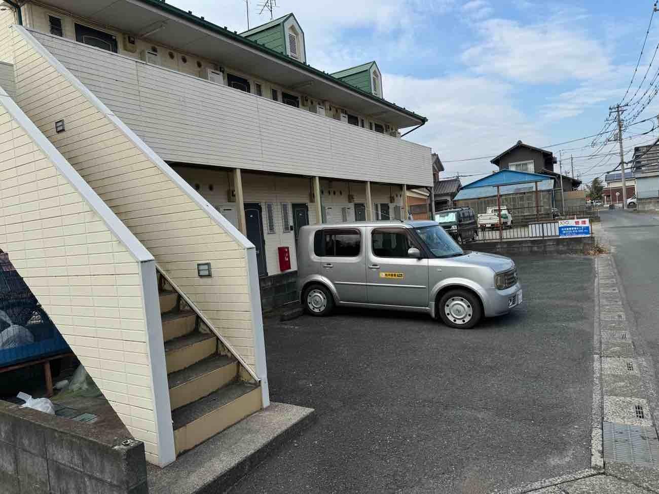 エムタウンハイツⅡの外観・駐車場イメージ1枚目