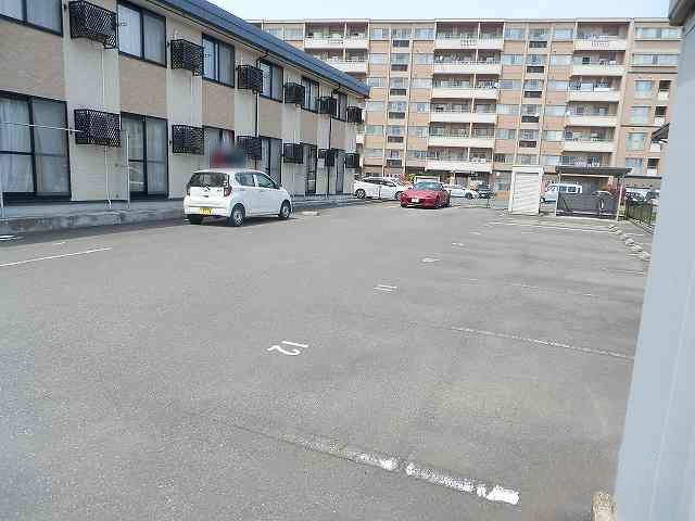 エルグレース(31435)の外観・駐車場イメージ2枚目