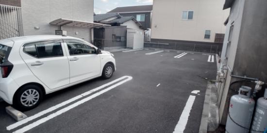 クレイノパストラルⅡ(56664)の外観・駐車場イメージ1枚目