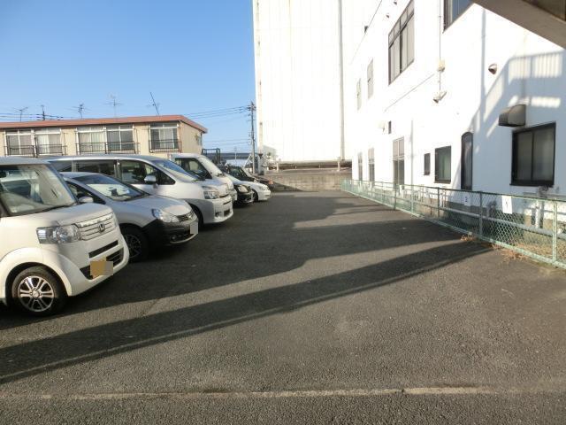 楽コーポレーション第2駐車場の外観・駐車場イメージ1枚目
