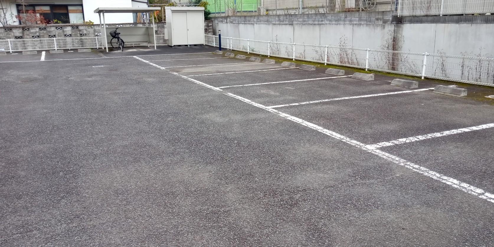 三色吉Ⅱ(24136)の外観・駐車場イメージ1枚目