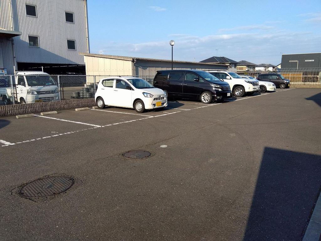 シュトラール(32321)の外観・駐車場イメージ1枚目