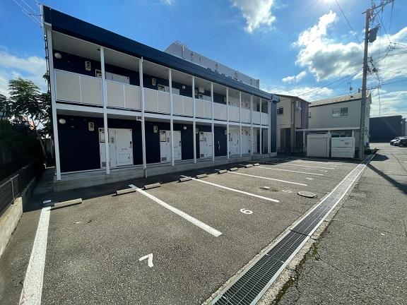 エスペーロ(31302)の外観・駐車場イメージ1枚目