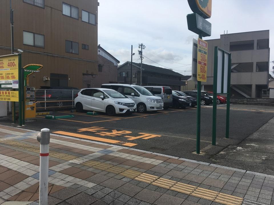 富山石金２丁目の外観・駐車場イメージ1枚目
