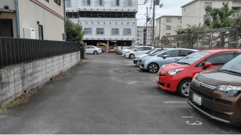 楠公駐車場の外観・駐車場イメージ1枚目