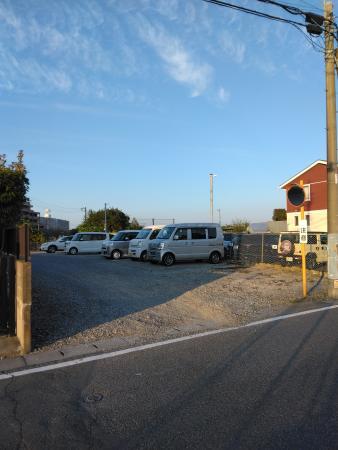 高橋駐車場の外観・駐車場イメージ2枚目