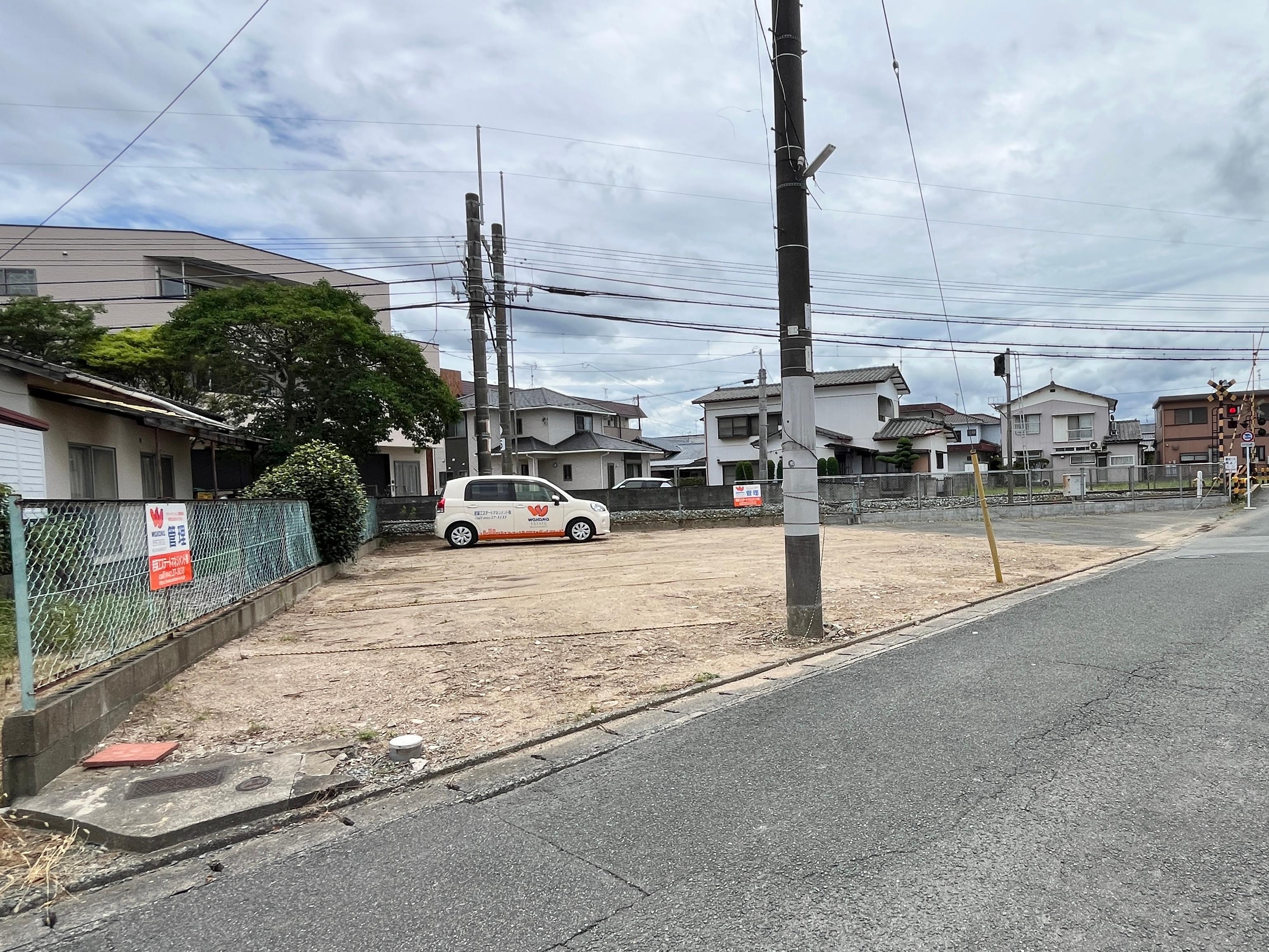 津福本町若菜エステート月極駐車場の外観・駐車場イメージ2枚目
