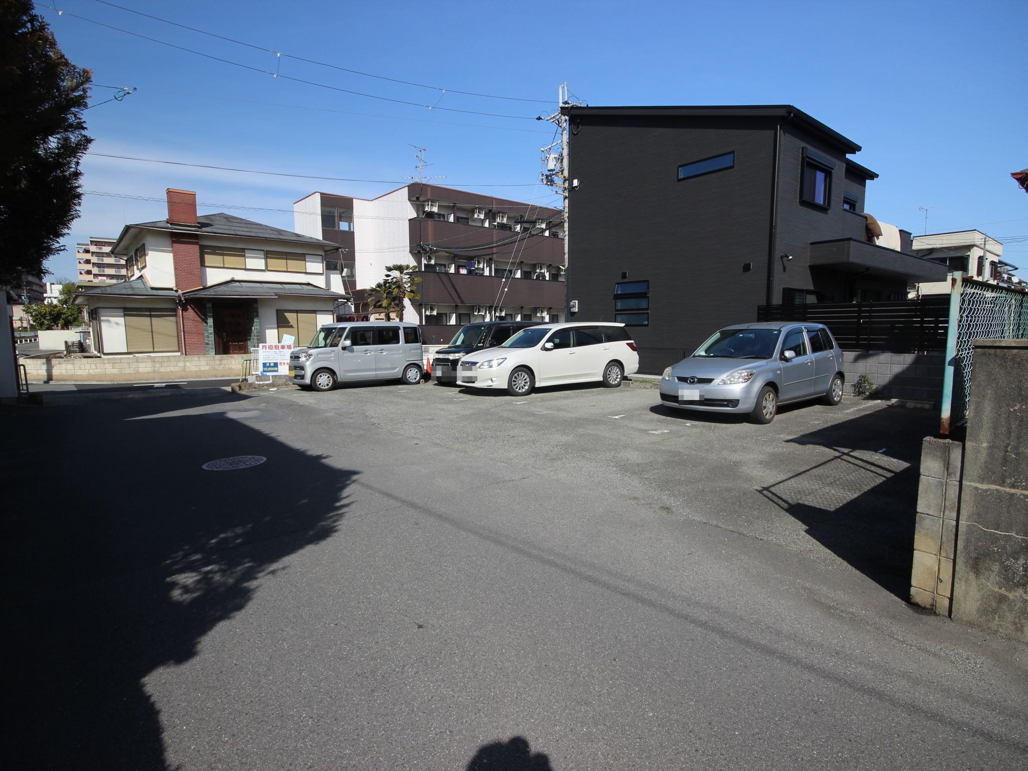 小林モータープールの外観・駐車場イメージ3枚目