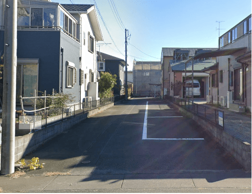 はぴねすの外観・駐車場イメージ1枚目