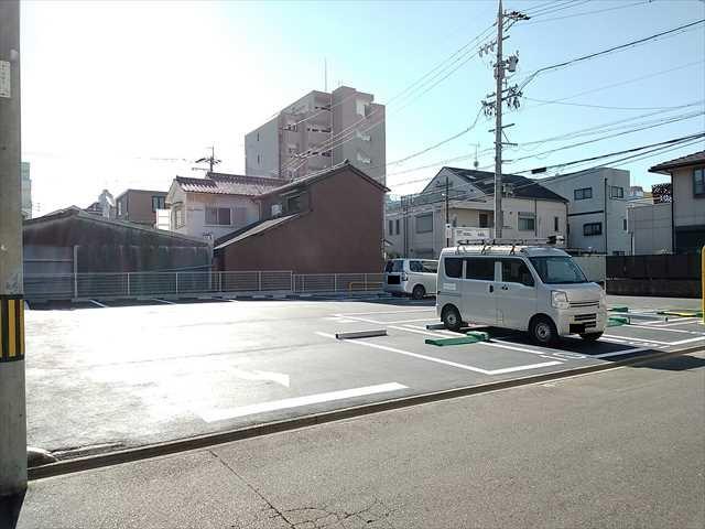 名古屋城北町３丁目の外観・駐車場イメージ2枚目