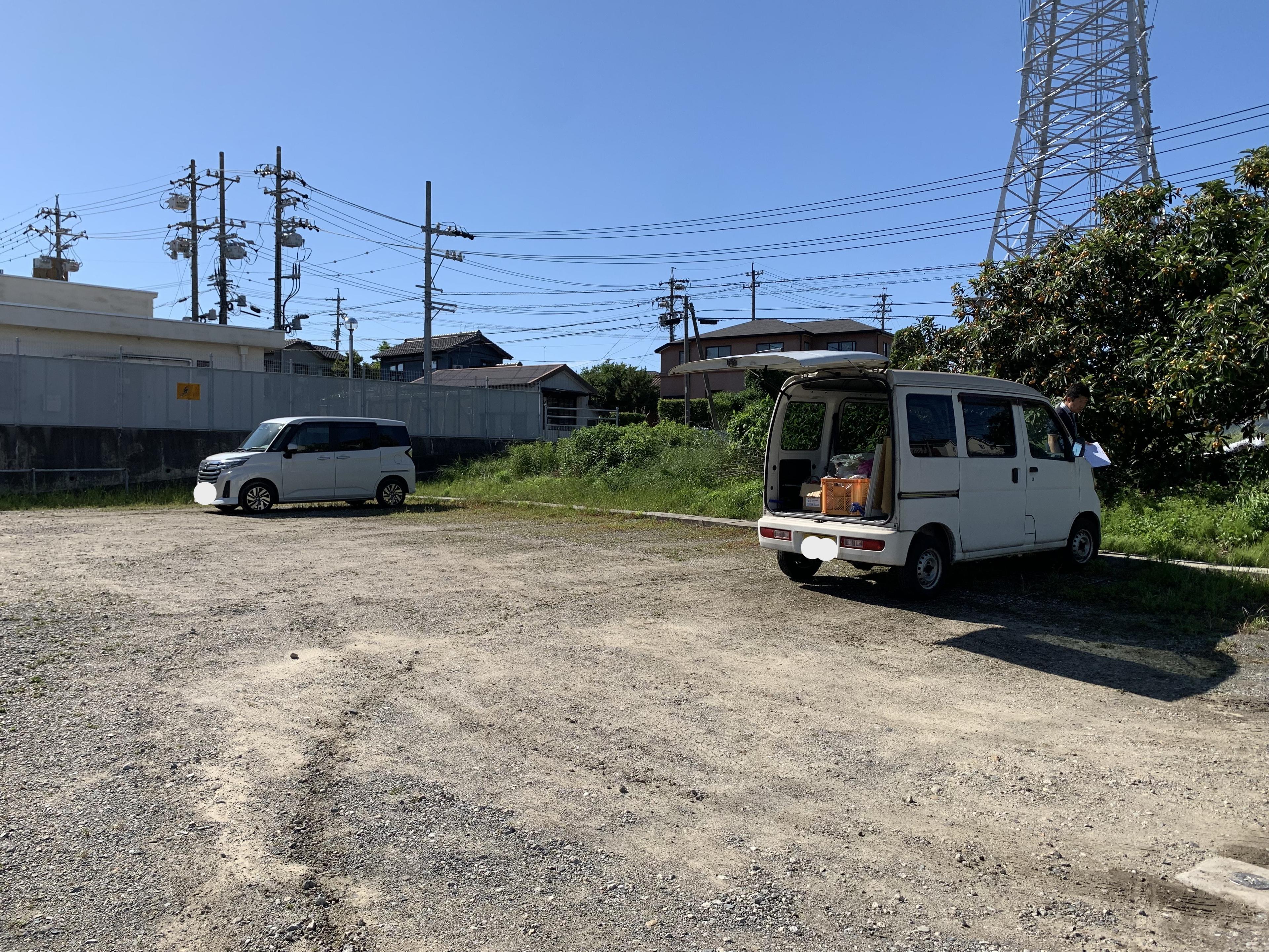 000208の外観・駐車場イメージ1枚目
