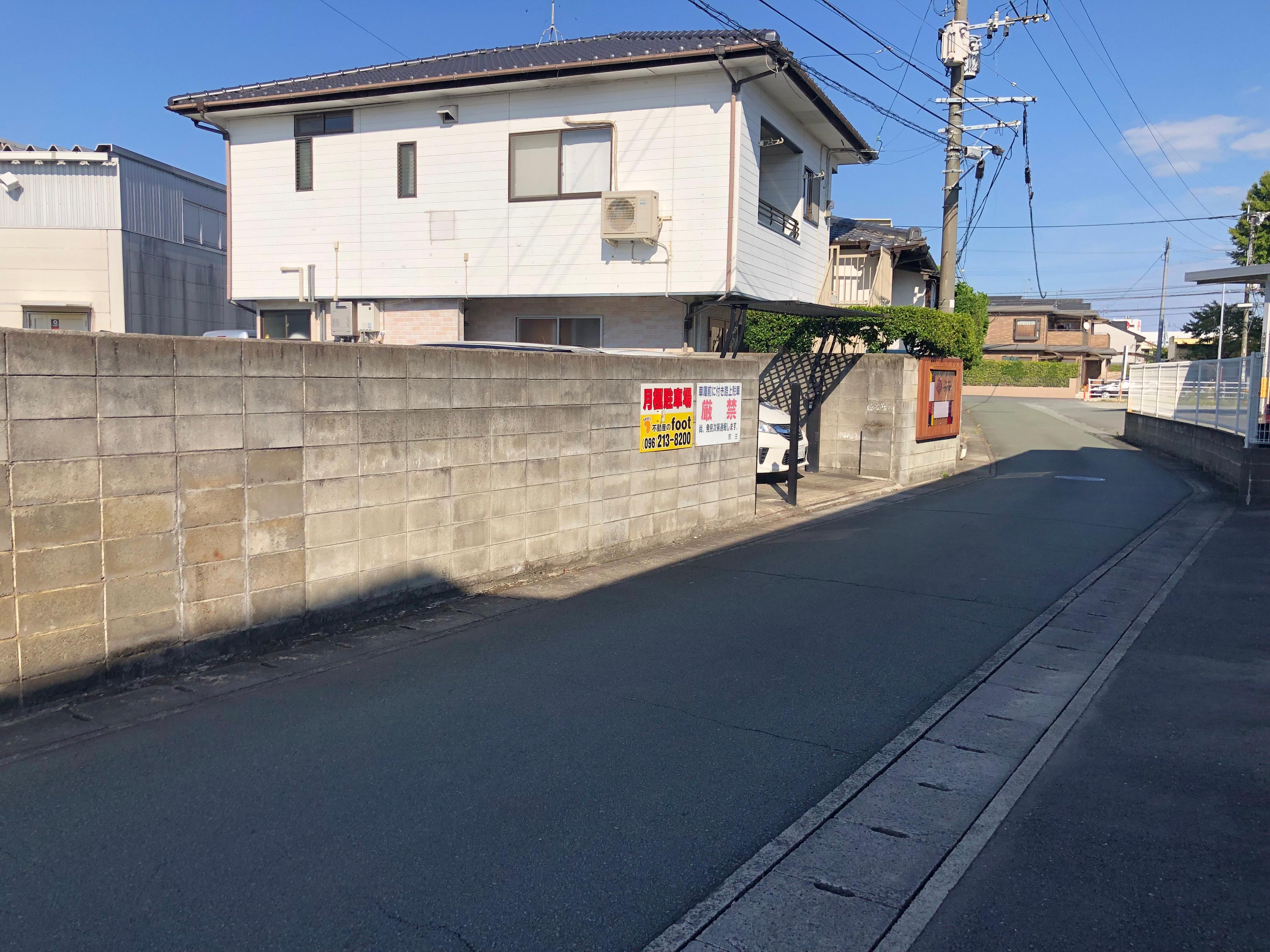 出仲間月極駐車場の外観・駐車場イメージ3枚目