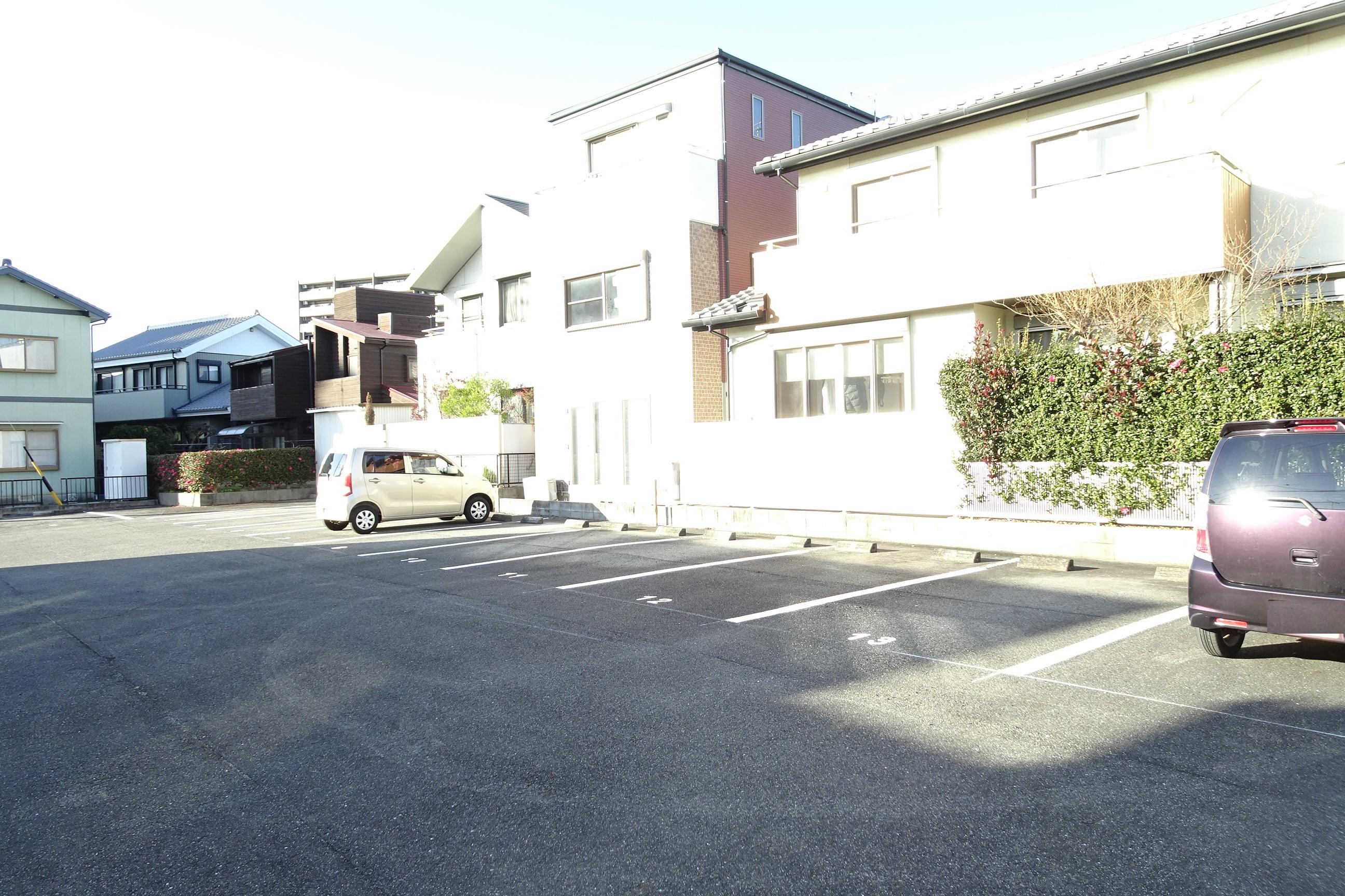 さつき駐車場の外観・駐車場イメージ2枚目