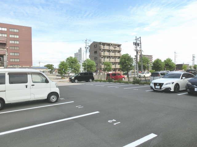 ワイズ・羽島市福寿 第1駐車場の外観・駐車場イメージ3枚目