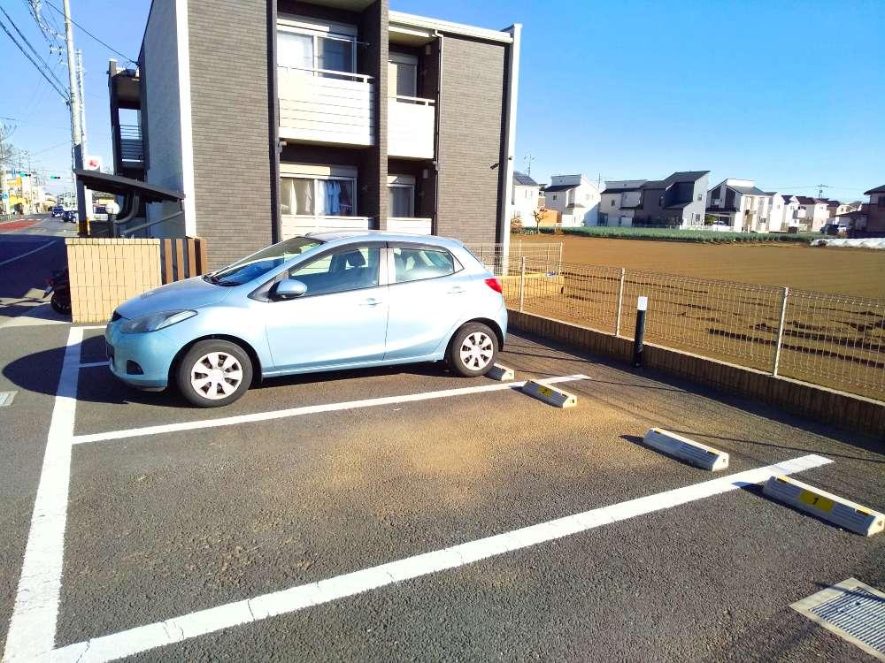 クレイノビアンカ(55541)の外観・駐車場イメージ1枚目
