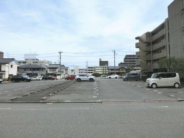ワイズ・貴船 第3駐車場の外観・駐車場イメージ2枚目