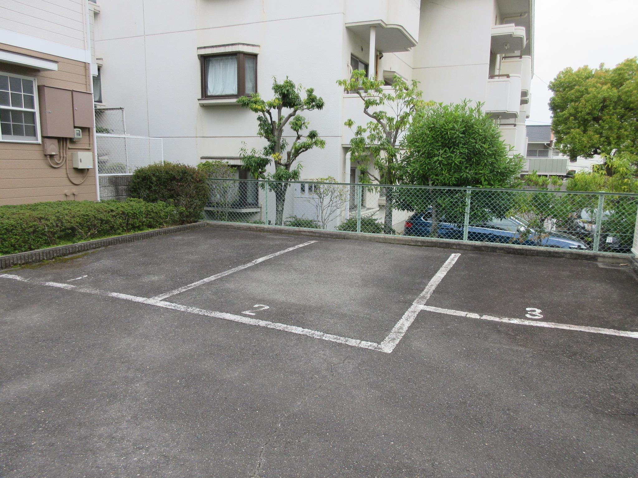 ハイツホシガキの外観・駐車場イメージ2枚目