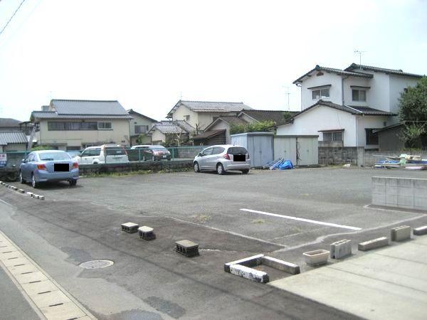 国府第1駐車場の外観・駐車場イメージ1枚目