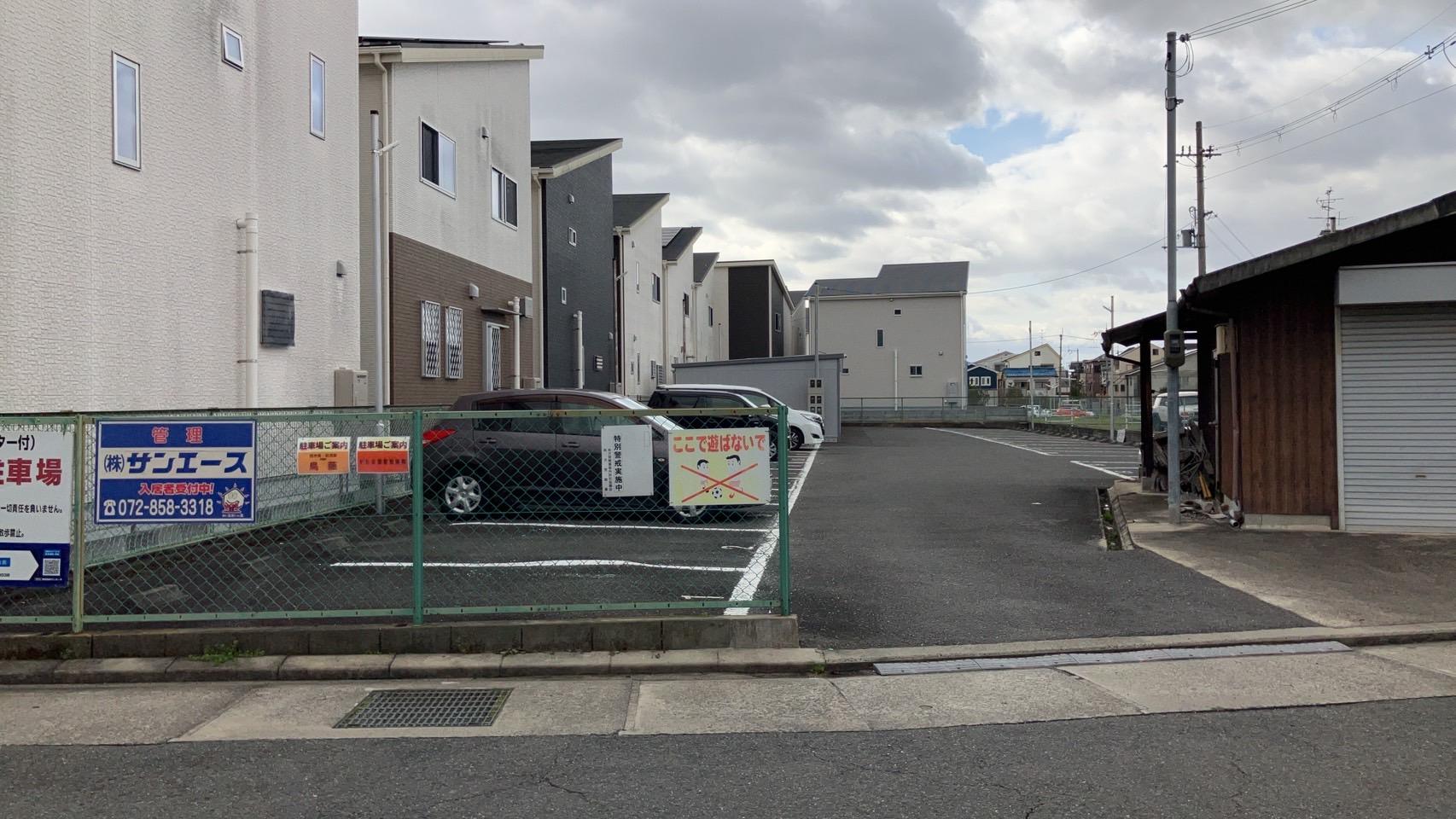 前田駐車場の外観・駐車場イメージ1枚目