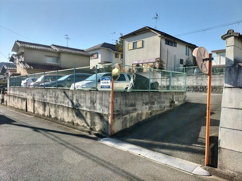 西安岡寺 ﾓｰﾀｰﾌﾟｰﾙの外観・駐車場イメージ2枚目