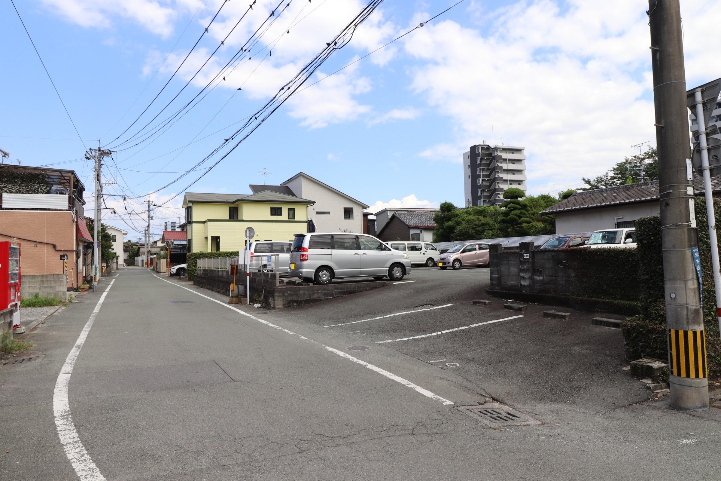 坪井４丁目パーキングの外観・駐車場イメージ1枚目