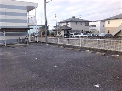 プリマベーラ(17086)の外観・駐車場イメージ1枚目