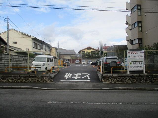 衣笠高橋町第２の外観・駐車場イメージ1枚目