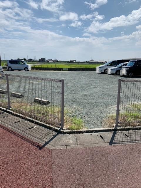 ひまわり月極駐車場の外観・駐車場イメージ2枚目