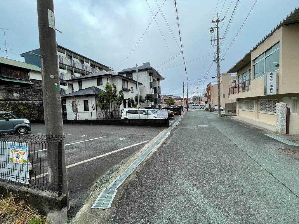 鴨江第4駐車場の外観・駐車場イメージ2枚目