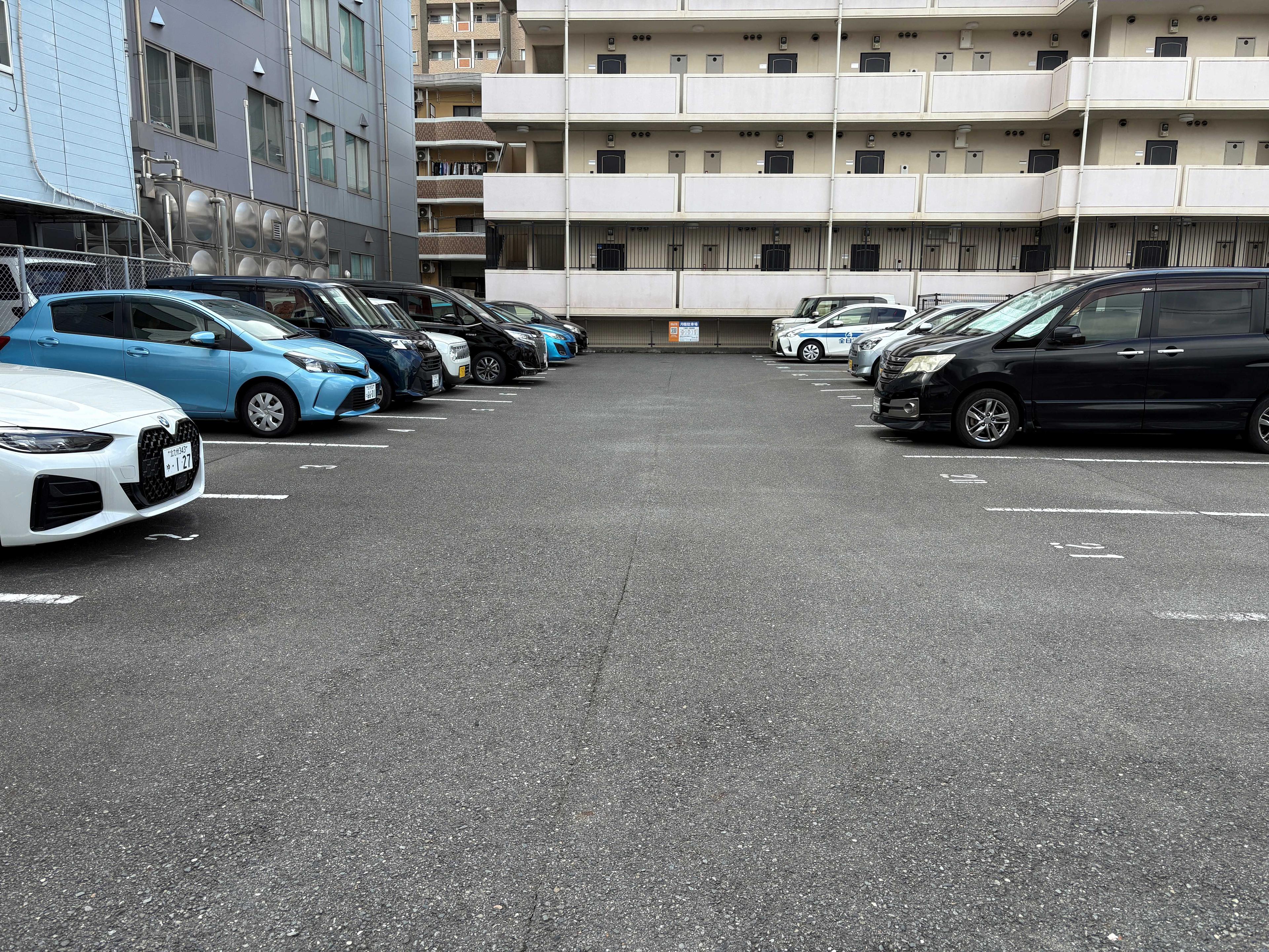 下到津1-B駐車場の外観・駐車場イメージ1枚目