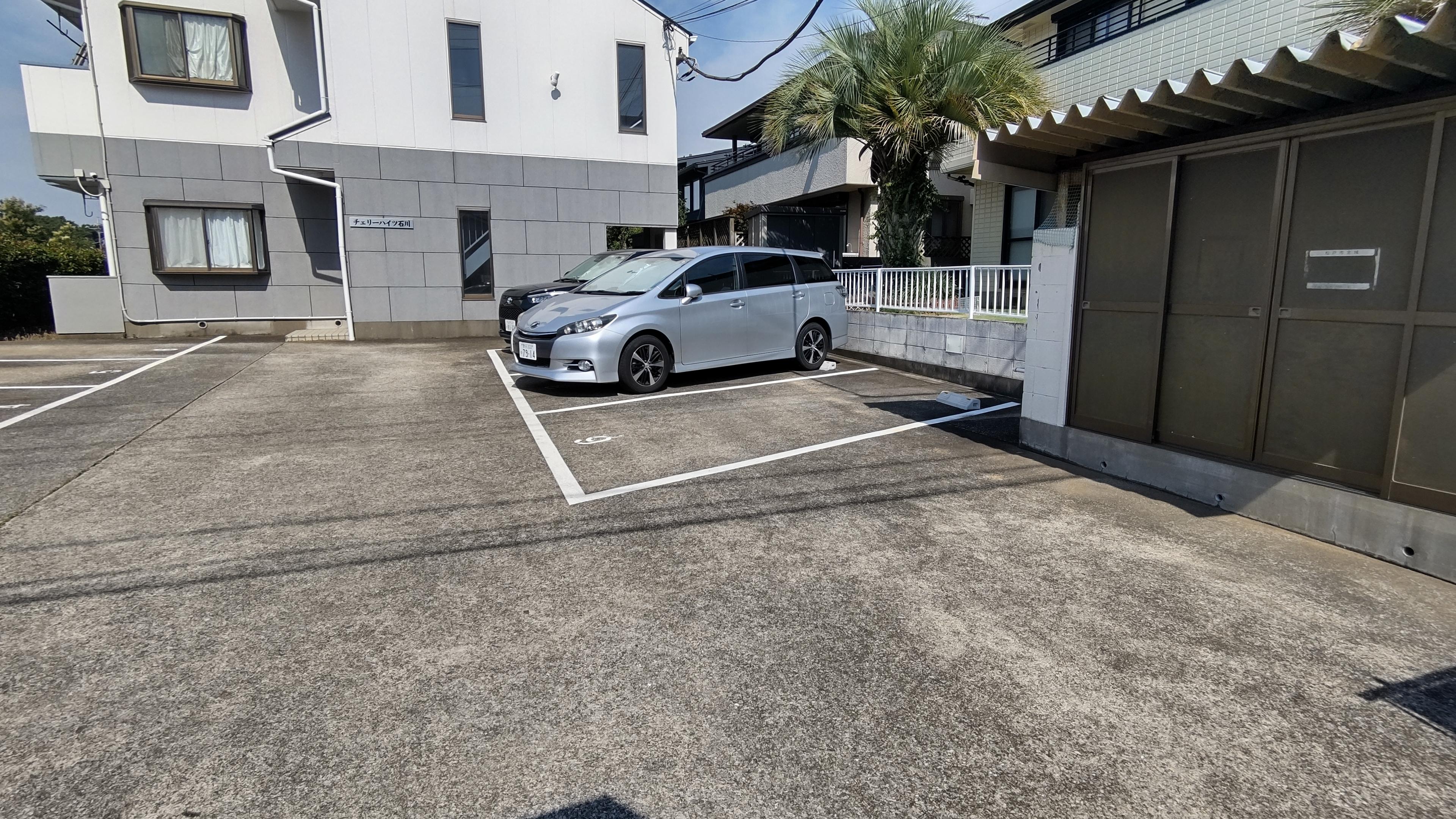 チェリーハイツ石川の外観・駐車場イメージ3枚目