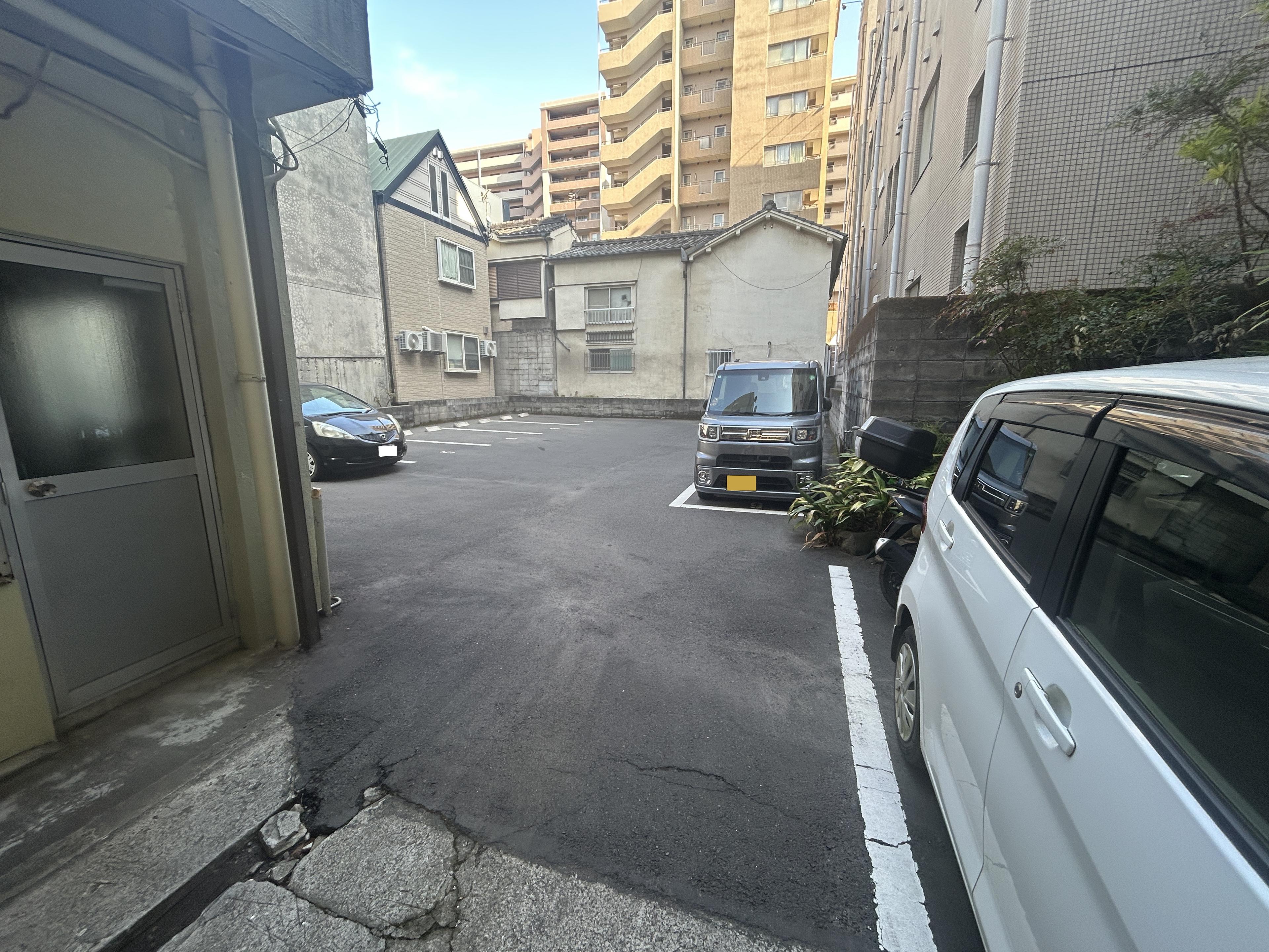 ｵｰﾄ･ｽｸｳｪｱｰ西千石Ⅱの外観・駐車場イメージ2枚目