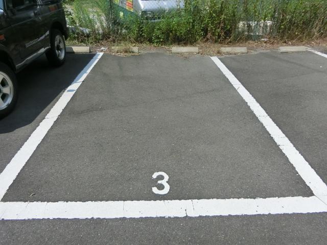 浄土橋ガレージの外観・駐車場イメージ2枚目