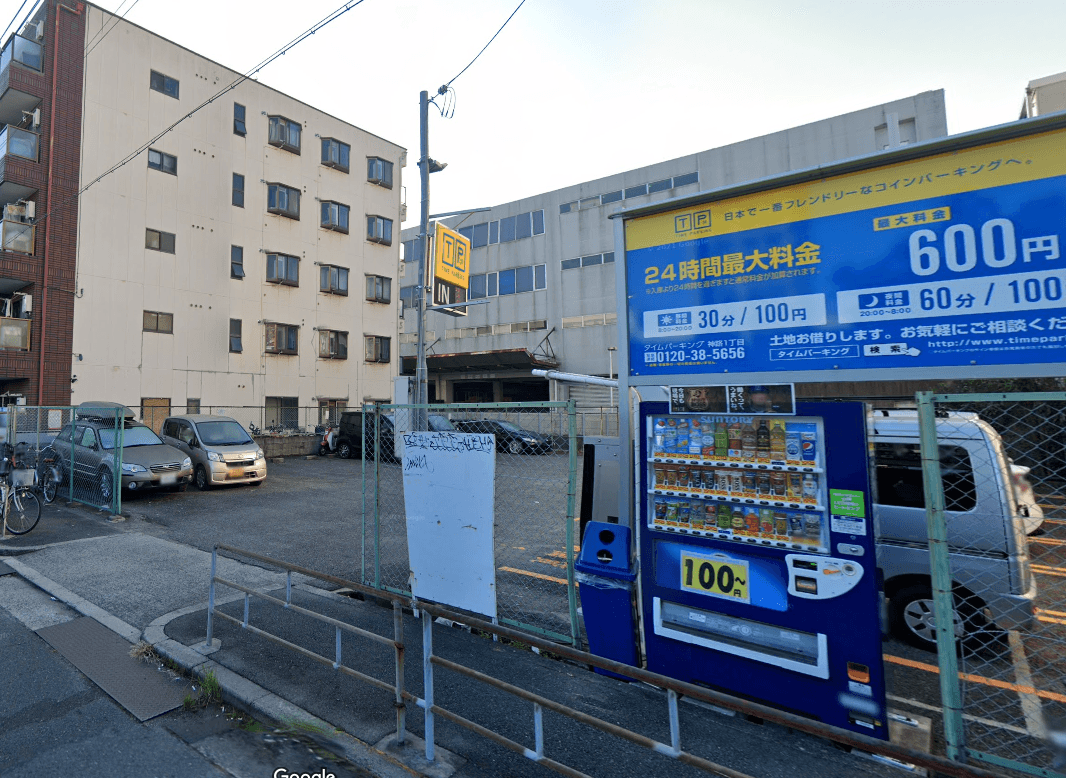 神路プールの外観・駐車場イメージ2枚目