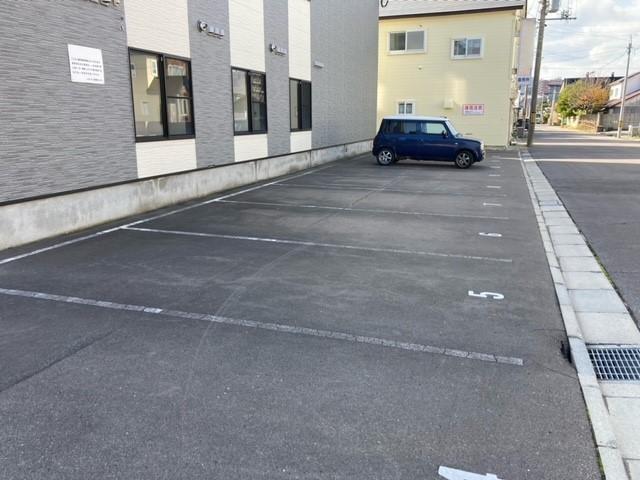カルモ(44374)の外観・駐車場イメージ1枚目