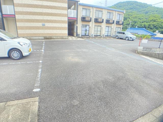 コンフォール　ミノ(24777)の外観・駐車場イメージ1枚目