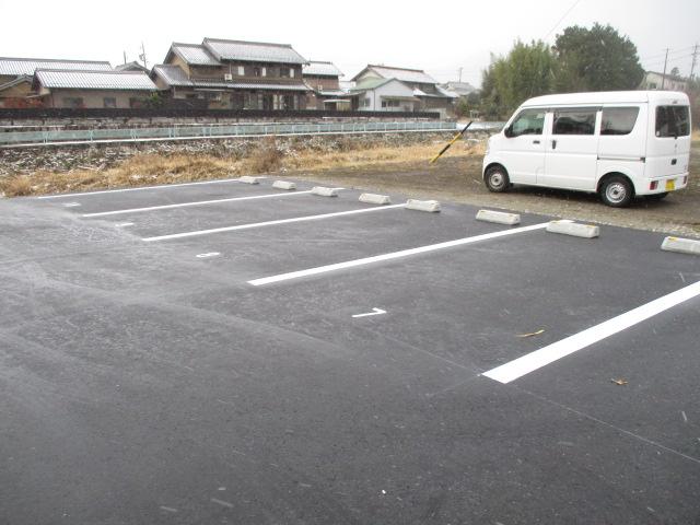 辻マンションＡ棟 (S)の外観・駐車場イメージ2枚目