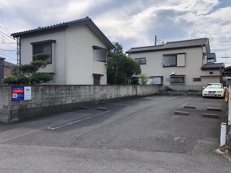 花井駐車場の外観・駐車場イメージ2枚目