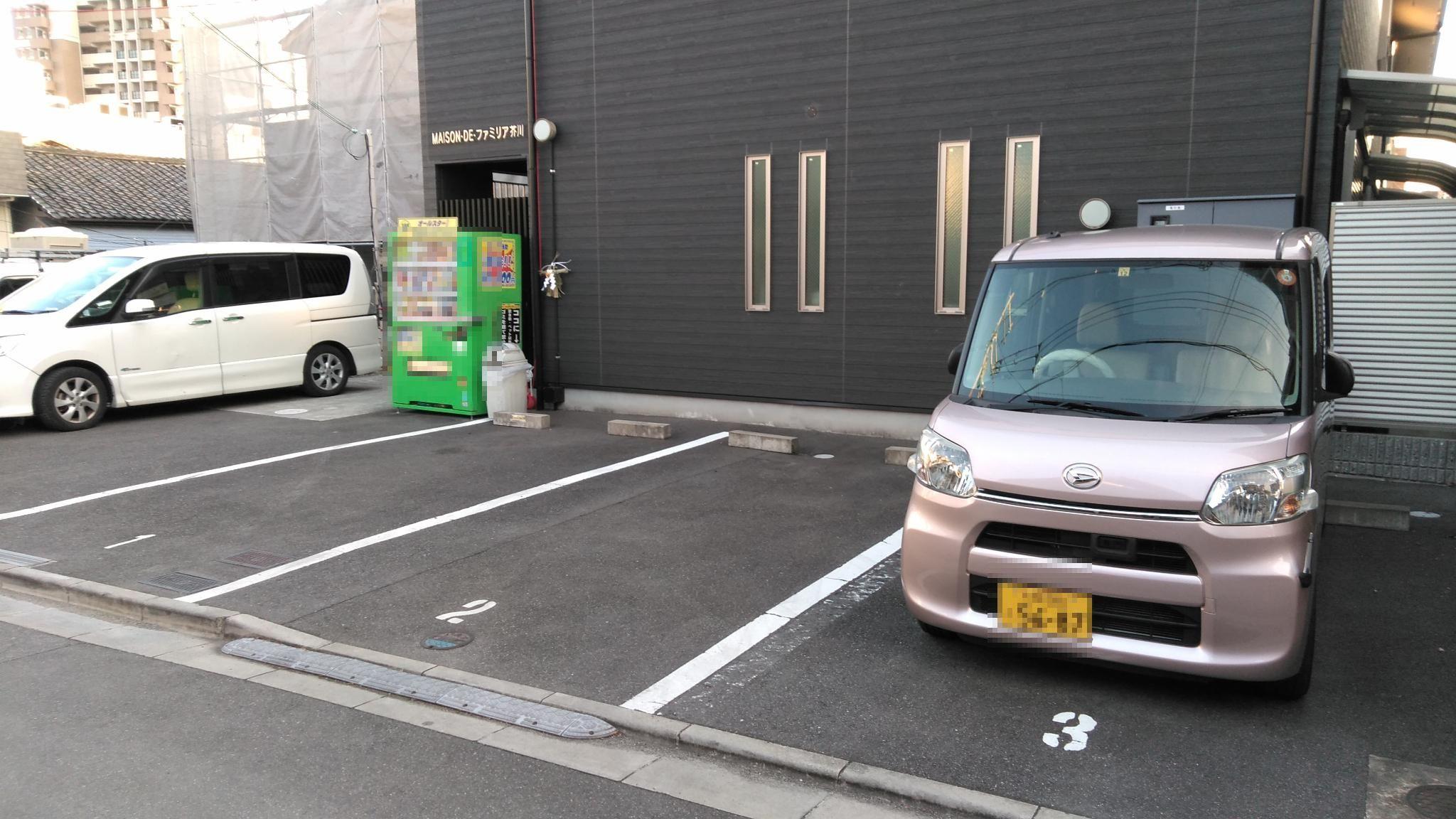 メゾン・ファミリア芥川の外観・駐車場イメージ3枚目