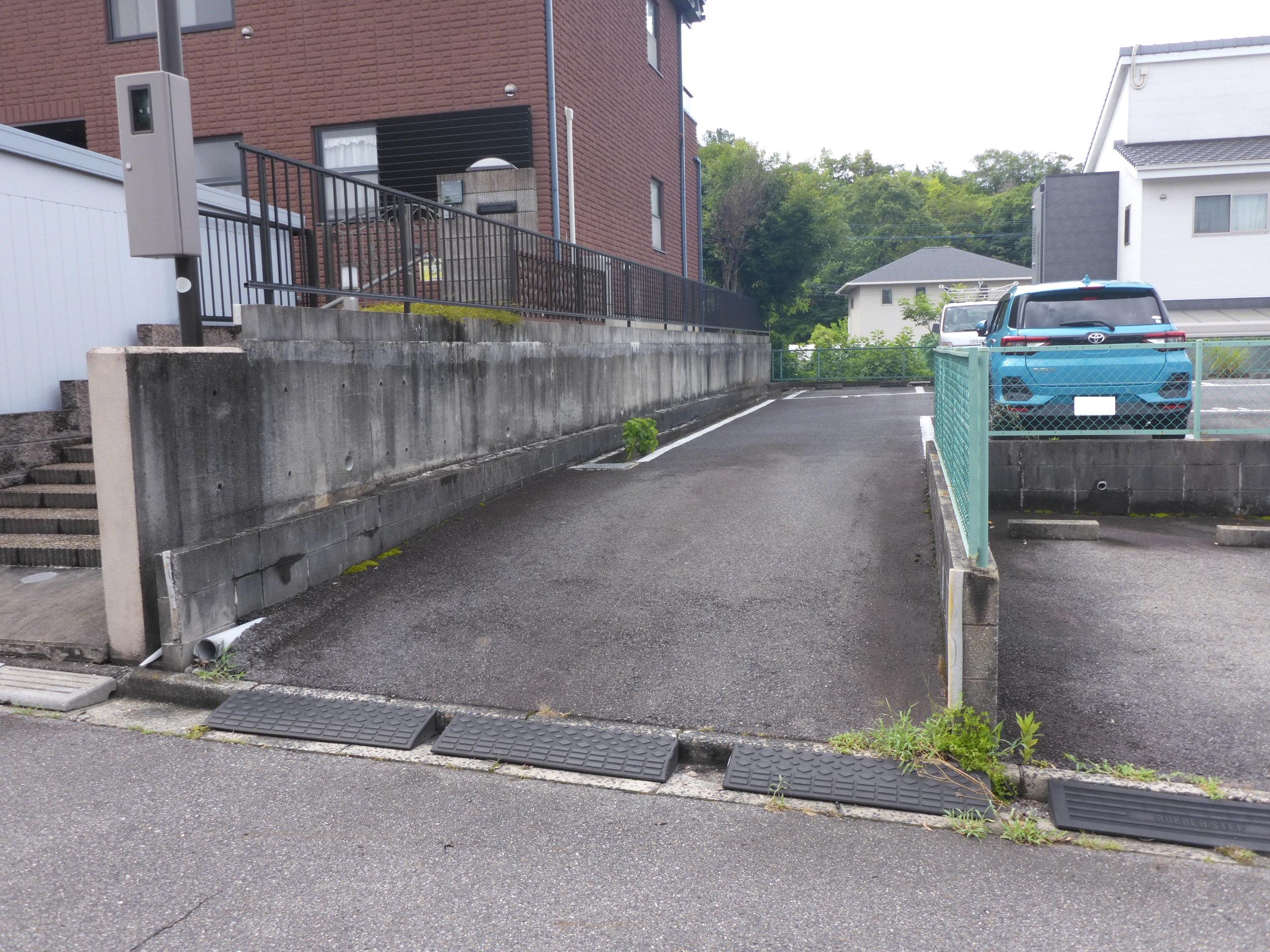 J-572の外観・駐車場イメージ1枚目