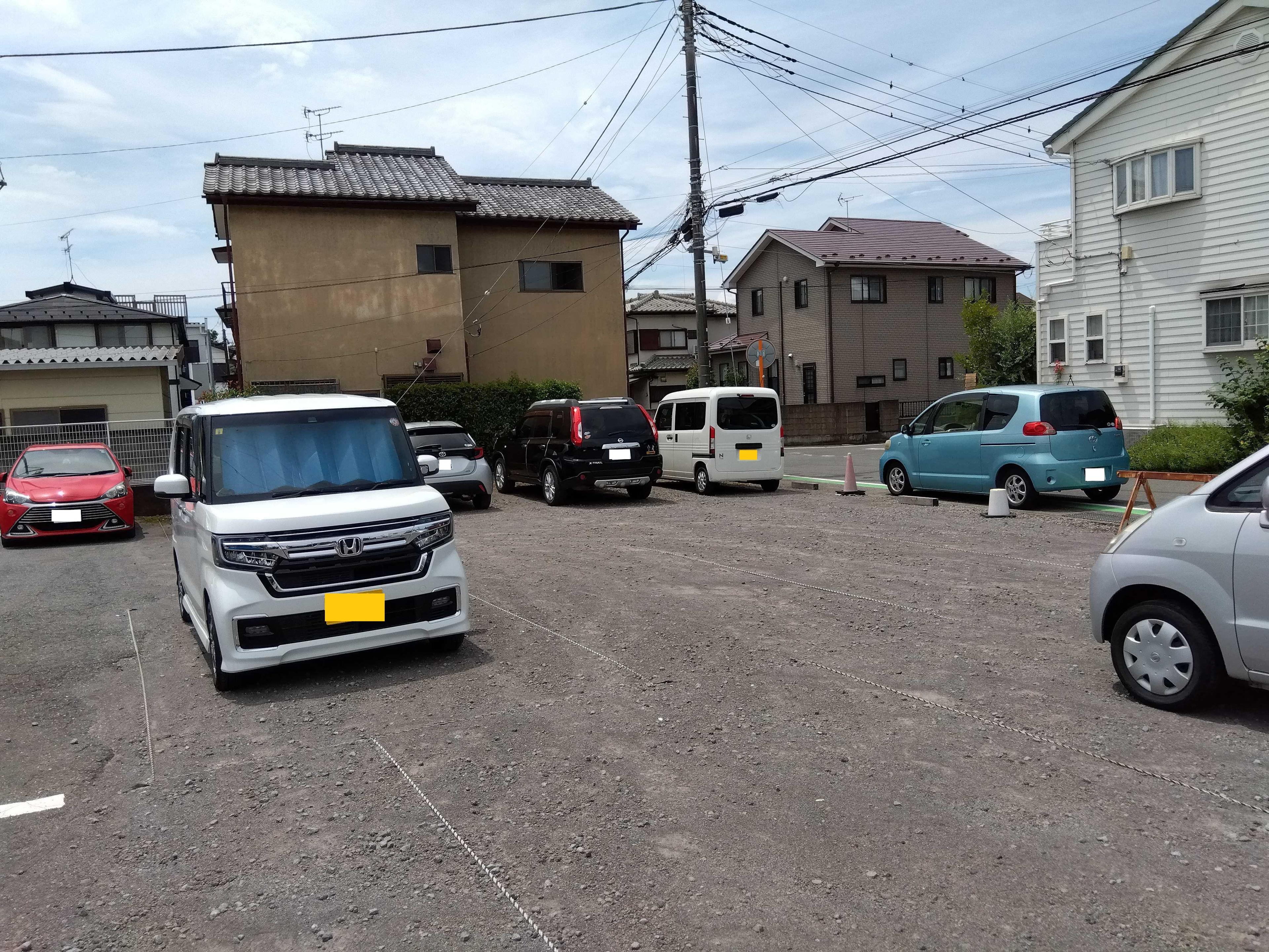 筑縄町ハナミズキ通り月極駐車場の外観・駐車場イメージ2枚目